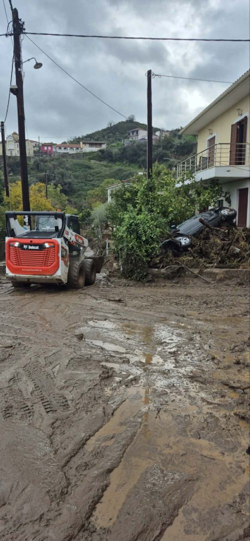 <b>Navigation tip:</b> Hover mouse on top of the right or left side of the image to see the next or previous image respectively.<br /><br />You are browsing images from the article:<br /><span class="sigProPopupCaption">Πληγωμένη η κεντρική και νoτιοδυτική Λακωνία: Δύσκολη η επόμενη ημέρα</span>