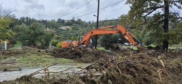 <b>Navigation tip:</b> Hover mouse on top of the right or left side of the image to see the next or previous image respectively.<br /><br />You are browsing images from the article:<br /><span class="sigProPopupCaption">Πληγωμένη η κεντρική και νoτιοδυτική Λακωνία: Δύσκολη η επόμενη ημέρα</span>