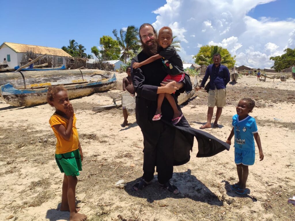 episkopos Prodromos Madagaskari 01 3