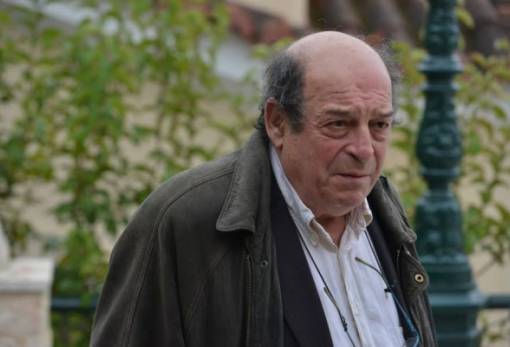 Πέθανε ο σκηνοθέτης των μεγάλων επιτυχιών Μανούσος Μανουσάκης