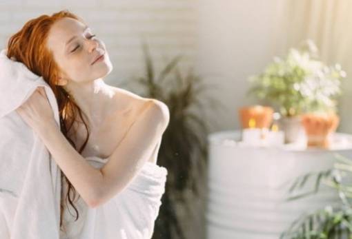 Λιπαρότητα: Συμβουλές για να διαρκεί η φρεσκάδα στα μαλλιά δύο μέρες παραπάνω