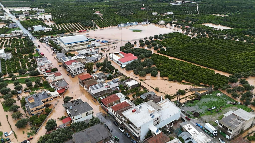 &laquo;&Pi;&nu;&iota;&gamma;&mu;έ&nu;&epsilon;&sigmaf;&raquo; &sigma;&tau;&eta; &gamma;&rho;&alpha;&phi;&epsilon;&iota;&omicron;&kappa;&rho;&alpha;&tau;ί&alpha; &omicron;&iota; &alpha;&pi;&omicron;&zeta;&eta;&mu;&iota;ώ&sigma;&epsilon;&iota;&sigmaf; &gamma;&iota;&alpha; &tau;&eta;&nu; Byron