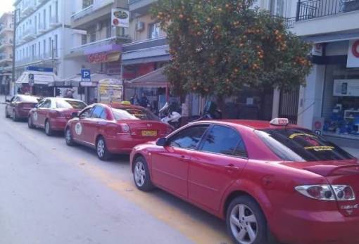Ξεσηκώνονται οι ταξιτζήδες στη Σπάρτη για το νέο νομοσχέδιο
