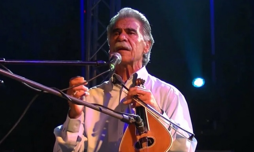 Έφτασε η ώρα της μεγάλης συναυλίας του Βασίλη Σκουλά στη Μαγούλα