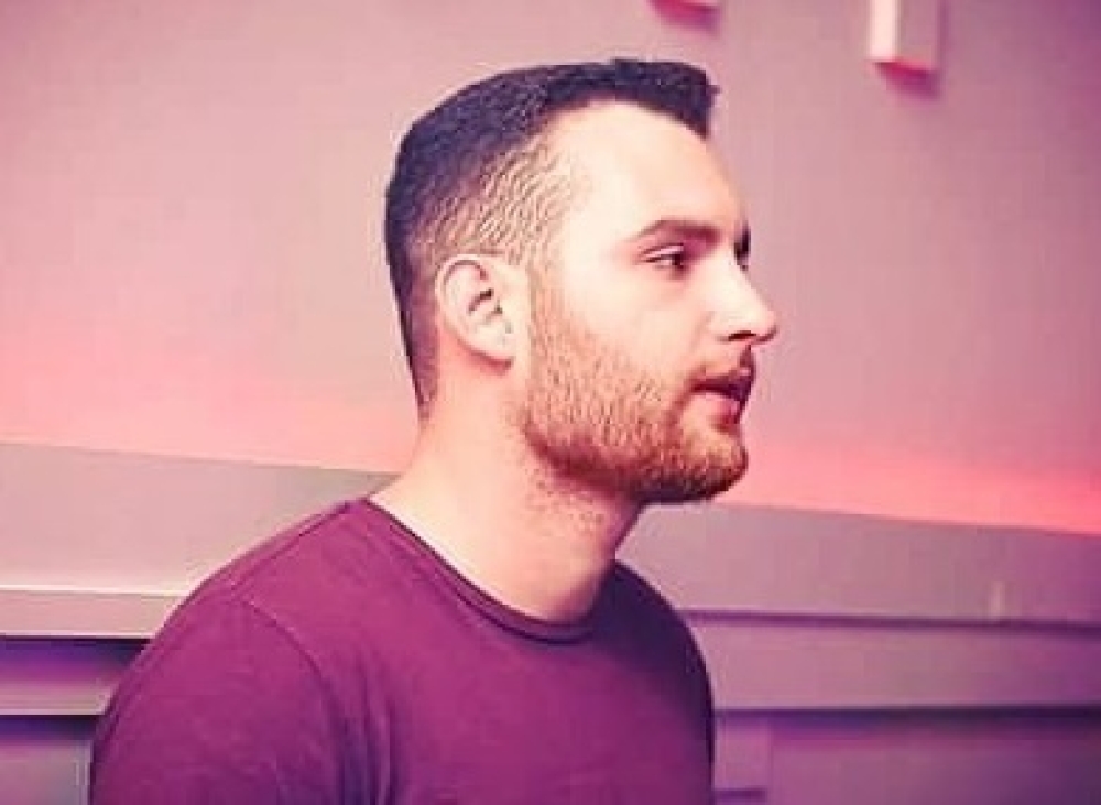 &laquo;Έ&sigma;&beta;&eta;&sigma;&alpha;&nu;&raquo; &pi;&omicron;&lambda;ύ &pi;&rho;ό&omega;&rho;&alpha; &tau;&alpha; ό&nu;&epsilon;&iota;&rho;&alpha; &tau;&omicron;&upsilon; &Beta;. &Kappa;&alpha;&pi;&epsilon;&tau;&alpha;&nu;ά&kappa;&eta;: &Alpha;&nu;&epsilon;ί&pi;&omega;&tau;&eta; &omicron;&delta;ύ&nu;&eta; &sigma;&epsilon; &Sigma;&epsilon;&lambda;&lambda;&alpha;&sigma;ί&alpha; &kappa;&alpha;&iota; &Sigma;&pi;ά&rho;&tau;&eta;