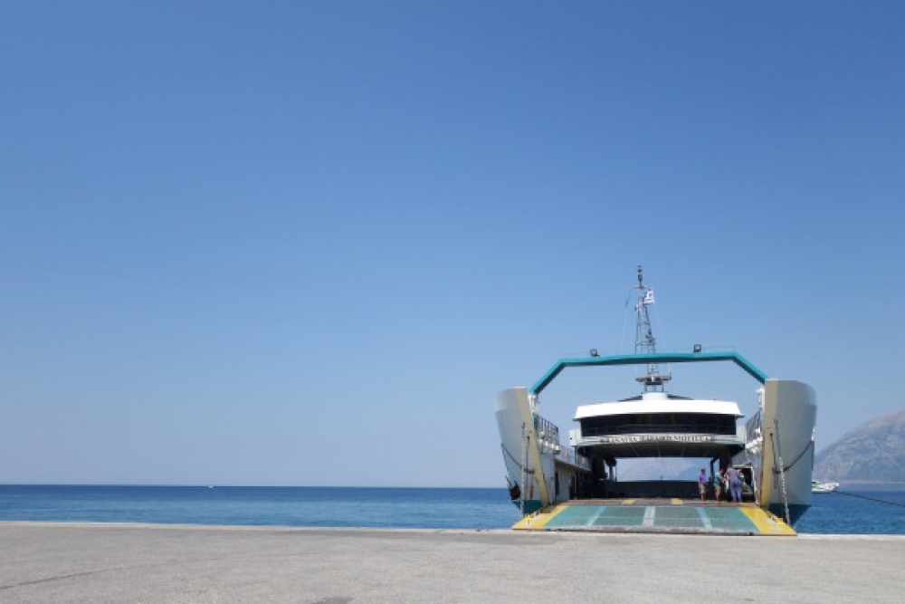 &Xi;&epsilon;&kappa;ί&nu;&eta;&sigma;&epsilon; &kappa;&alpha;&iota; &tau;&omicron; &delta;&epsilon;ύ&tau;&epsilon;&rho;&omicron; &delta;&rho;&omicron;&mu;&omicron;&lambda;ό&gamma;&iota;&omicron; &sigma;&tau;&eta; &gamma;&rho;&alpha;&mu;&mu;ή &Gamma;ύ&theta;&epsilon;&iota;&omicron; - &Kappa;ύ&theta;&eta;&rho;&alpha;