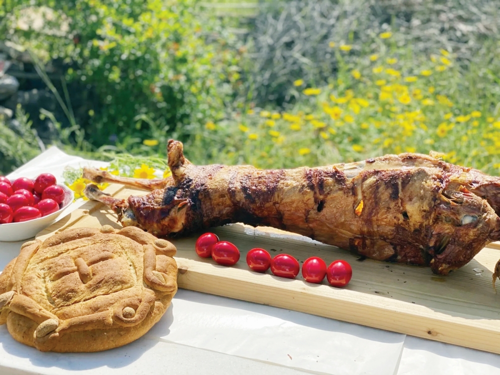 «Αλμυρό» το φετινό πασχαλινό τραπέζι και στη Λακωνία