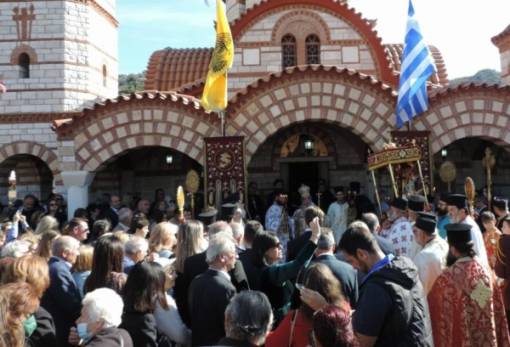Την ευλογία του Αγίου Νεκταρίου έλαβαν και φέτος οι πιστοί στη Συκέα
