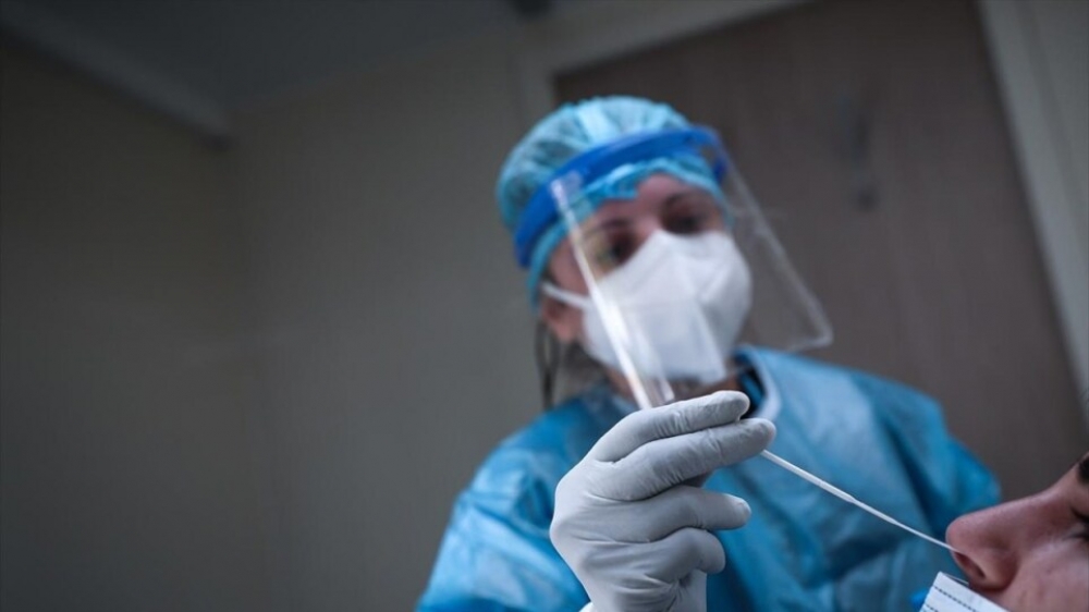 Αναμονή και προβλήματα με τα τεστ στους εργασιακούς χώρους