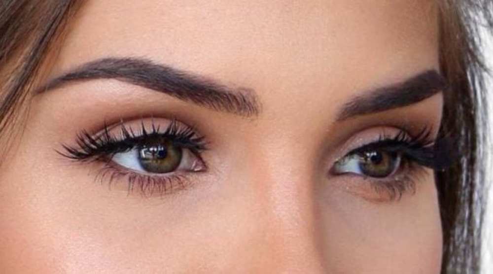 &Tau;&omicron; &epsilon;ύ&kappa;&omicron;&lambda;&omicron; trick &gamma;&iota;&alpha; &nu;&alpha; &tau;&omicron;&nu;ί&sigma;&epsilon;&tau;&epsilon; &tau;&omicron; &beta;&lambda;έ&mu;&mu;&alpha; &sigma;&alpha;&sigmaf; &sigma;&alpha;&nu; &nu;&alpha; &phi;&omicron;&rho;ά&tau;&epsilon; mascara