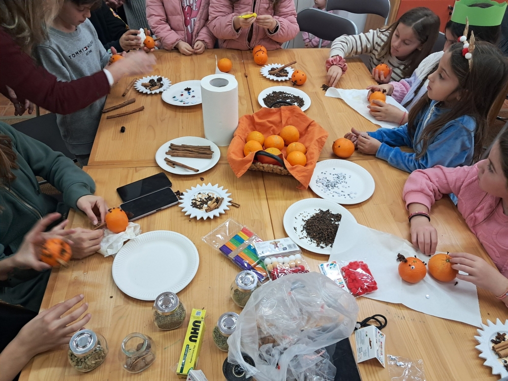 &Eta; &Beta;&iota;&beta;&lambda;&iota;&omicron;&theta;ή&kappa;&eta; &Gamma;&epsilon;&rho;&alpha;&kappa;ί&omicron;&upsilon; &mu;&omicron;&sigma;&chi;&omicron;&mu;ύ&rho;&iota;&sigma;&epsilon;  &alpha;&pi;ό &laquo;&Tau;&alpha; &mu;&pi;&alpha;&chi;&alpha;&rho;&iota;&kappa;ά&raquo;