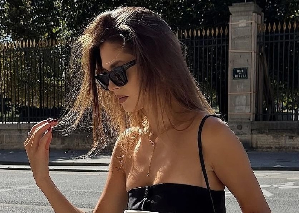 Η φυσική μάσκα που χαρίζει όγκο και λάμψη στα μαλλιά