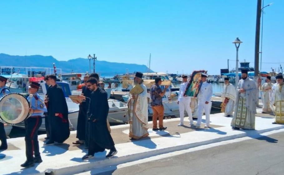 &Sigma;&epsilon; &laquo;&pi;έ&lambda;&alpha;&gamma;&omicron;&raquo; &epsilon;&lambda;&epsilon;&upsilon;&theta;&epsilon;&rho;ί&alpha;&sigmaf; &kappa;&alpha;&iota; &pi;ί&sigma;&tau;&eta;&sigmaf; &eta; &Epsilon;&lambda;&alpha;&phi;ό&nu;&eta;&sigma;&omicron;&sigmaf; &gamma;&iota;ό&rho;&tau;&alpha;&sigma;&epsilon; &tau;&omicron; &delta;&iota;&pi;&lambda;ό &omicron;&rho;ό&sigma;&eta;&mu;&omicron;