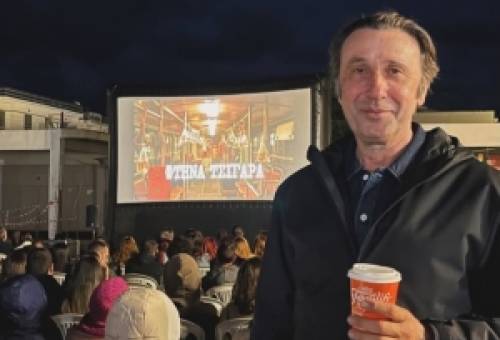 «Φτηνά Τσιγάρα» στη Σπάρτη «κάπνισε» ο Ρένος Χαραλαμπίδης