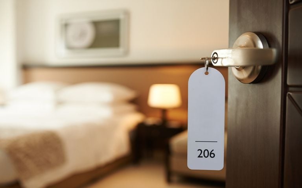 T&omicron;&upsilon;&rho;&iota;&sigma;&mu;ό&sigmaf;: Airbnb ή &xi;&epsilon;&nu;&omicron;&delta;&omicron;&chi;&epsilon;ί&omicron;; &Pi;&omicron;&iota;&alpha; &epsilon;ί&nu;&alpha;&iota; &eta; &pi;&iota;&omicron; &omicron;&iota;&kappa;&omicron;&nu;&omicron;&mu;&iota;&kappa;ή &epsilon;&pi;&iota;&lambda;&omicron;&gamma;ή &gamma;&iota;&alpha; &delta;&iota;&alpha;&kappa;&omicron;&pi;έ&sigmaf;;