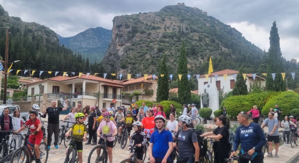 &Pi;ή&gamma;&alpha;&nu; &laquo;Ό&lambda;&omicron;&iota; &Mu;&alpha;&zeta;ί&raquo; &gamma;&iota;&alpha; &omicron;&rho;&theta;&omicron;&pi;&epsilon;&tau;&alpha;&lambda;&iota;έ&sigmaf; &zeta;&omega;ή&sigmaf;  &sigma;&tau;&eta;&nu; &Pi;&omicron;&delta;&eta;&lambda;&alpha;&tau;ά&delta;&alpha; &Sigma;&pi;ά&rho;&tau;&eta;&sigmaf;