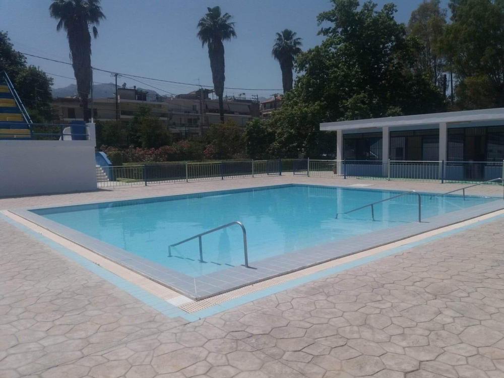 &Gamma;&iota;&alpha;&tau;ί &epsilon;ί&nu;&alpha;&iota; &kappa;&lambda;&epsilon;&iota;&sigma;&tau;ή &eta; &mu;&iota;&kappa;&rho;ή &pi;&iota;&sigma;ί&nu;&alpha; &tau;&omicron;&upsilon; &Kappa;&omicron;&lambda;&upsilon;&mu;&beta;&eta;&tau;&eta;&rho;ί&omicron;&upsilon; &Sigma;&pi;ά&rho;&tau;&eta;&sigmaf;;