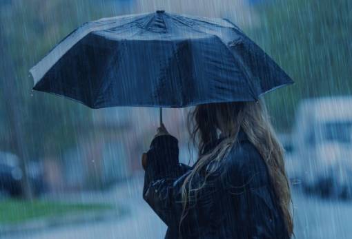 Κακοκαιρία με ισχυρές βροχές και καταιγίδες στην Πελοπόννησο