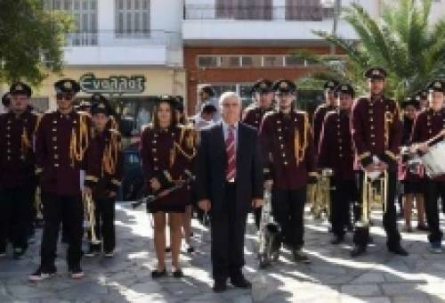 Ζωή γεμάτη μελωδίες: Ο Κώστας Κεκέρης αποχαιρετά τη Φιλαρμονική Μολάων μετά από 41 χρόνια