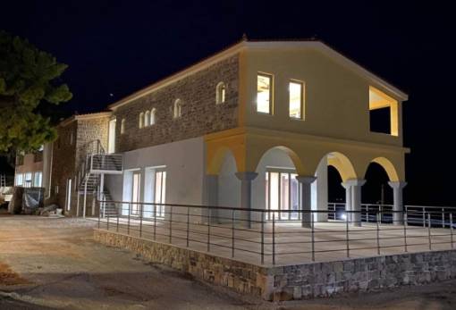 Ωφέλιμες ενημερωτικές δράσεις από τις «Ρίζες» στη Μονεμβασιά