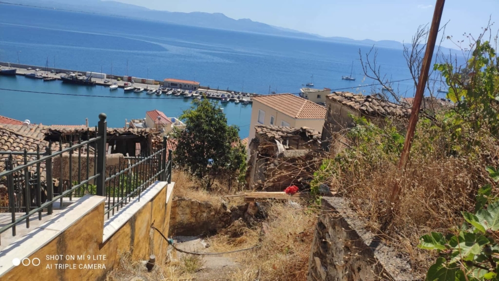 &Alpha;&pi;&rsquo; ό&lambda;&alpha; &laquo;έ&chi;&epsilon;&iota;&raquo; &omicron; &Kappa;&omicron;ύ&mu;&alpha;&rho;&omicron;&sigmaf; &sigma;&tau;&omicron; &Gamma;ύ&theta;&epsilon;&iota;&omicron;
