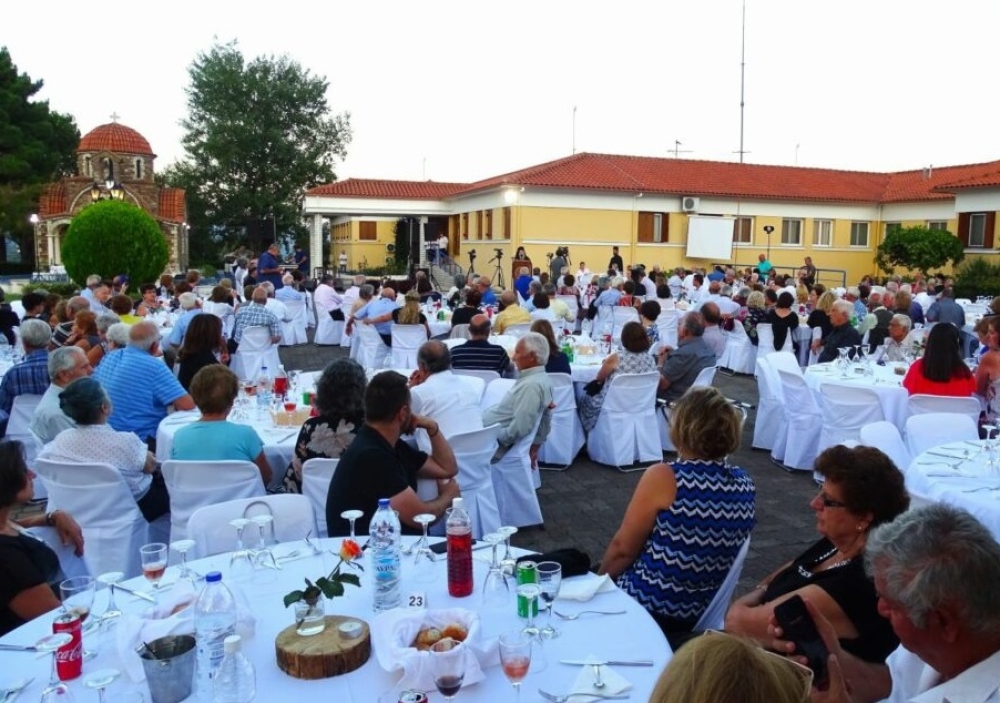 &Alpha;&nu;&tau;&alpha;&pi;&omicron;&delta;ί&delta;&epsilon;&iota; &kappa;&alpha;&iota; &phi;έ&tau;&omicron;&sigmaf; &tau;&eta;&nu; &laquo;&alpha;&gamma;&kappa;&alpha;&lambda;&iota;ά&raquo; &tau;&omega;&nu; &omicron;&mu;&omicron;&gamma;&epsilon;&nu;ώ&nu; &eta; &Iota;&Mu;&Mu;&Sigma;