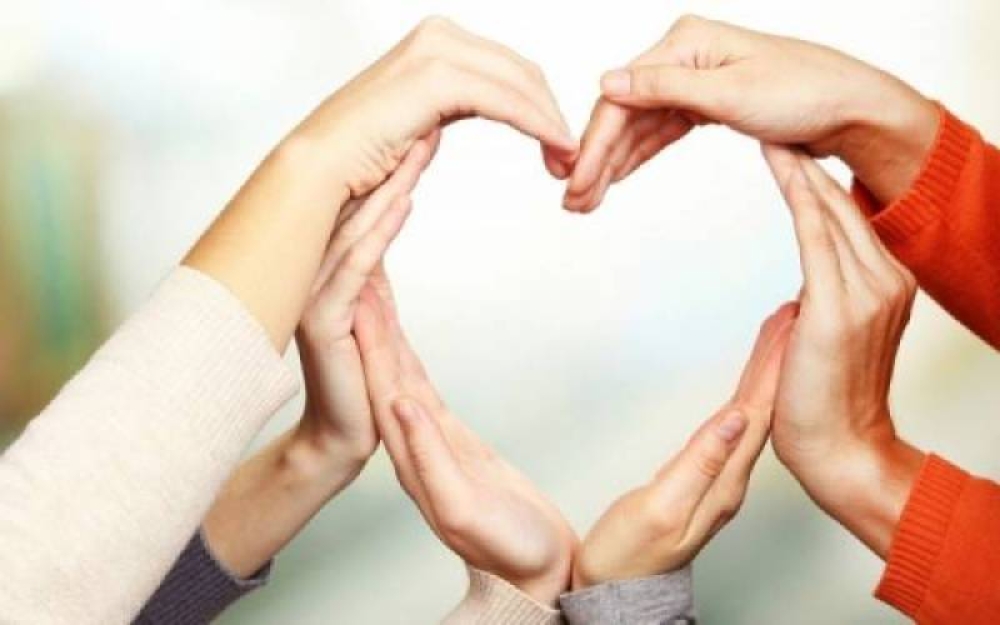 &Omicron; &Delta;&eta;&mu;ή&tau;&rho;&eta;&sigmaf; &alpha;&pi;ό &tau;&eta; &Nu;&epsilon;ά&pi;&omicron;&lambda;&eta; &chi;&rho;&epsilon;&iota;ά&zeta;&epsilon;&tau;&alpha;&iota; &tau;&eta; &beta;&omicron;ή&theta;&epsilon;&iota;ά &mu;&alpha;&sigmaf;