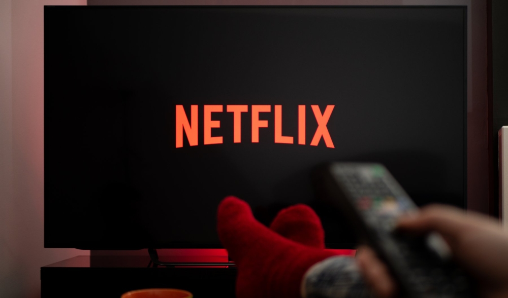 &Tau;&omicron; Netflix &alpha;ύ&xi;&eta;&sigma;&epsilon; &tau;&iota;&sigmaf; &tau;&iota;&mu;έ&sigmaf; &sigma;&tau;&eta;&nu; &Epsilon;&lambda;&lambda;ά&delta;&alpha;