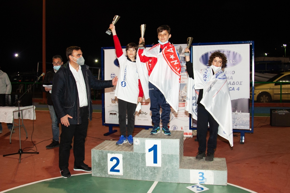 &Sigma;ά&rho;&omega;&sigma;&epsilon; &tau;&alpha; &kappa;ύ&pi;&epsilon;&lambda;&lambda;&alpha; &omicron; &Nu;&alpha;&upsilon;&tau;&iota;&kappa;ό&sigmaf; Ό&mu;&iota;&lambda;&omicron;&sigmaf; &Lambda;&alpha;&kappa;&omega;&nu;ί&alpha;&sigmaf;! (&Phi;&Omega;&Tau;&Omicron;)