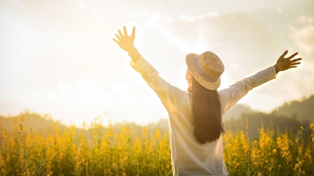 &Eta; &laquo;&tau;έ&lambda;&epsilon;&iota;&alpha; &mu;έ&rho;&alpha;&raquo;: &Eta; &epsilon;&pi;&iota;&sigma;&tau;ή&mu;&eta; &alpha;&pi;&omicron;&kappa;&alpha;&lambda;ύ&pi;&tau;&epsilon;&iota; &tau;&eta; &sigma;&upsilon;&nu;&tau;&alpha;&gamma;ή &tau;&eta;&sigmaf; &epsilon;&upsilon;&tau;&upsilon;&chi;ί&alpha;&sigmaf;