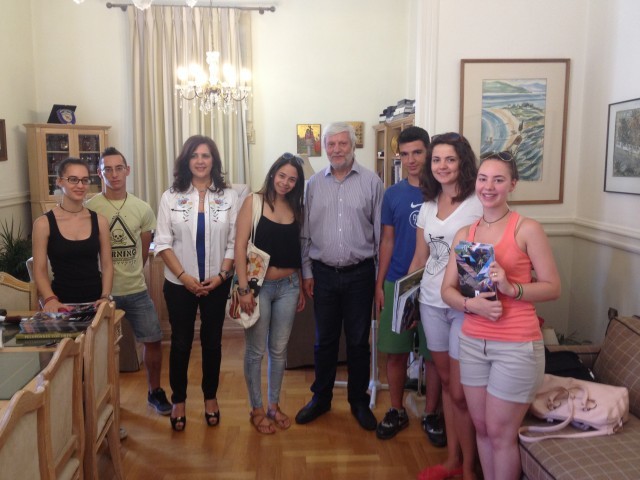  &Sigma;&tau;&omicron; Eurocamp &tau;&omicron;&upsilon; Hessen &Gamma;&epsilon;&rho;&mu;&alpha;&nu;ί&alpha;&sigmaf;  &omicron;&iota; &nu;έ&omicron;&iota; &alpha;&pi;ό &tau;&eta;&nu; &pi;&epsilon;&rho;&iota;&phi;έ&rho;&epsilon;&iota;&alpha; &Pi;&epsilon;&lambda;&omicron;&pi;&omicron;&nu;&nu;ή&sigma;&omicron;&upsilon;