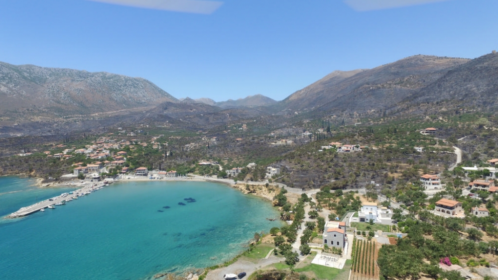 &Omicron; &kappa;&alpha;&mu;έ&nu;&omicron;&sigmaf; &Kappa;ό&tau;&rho;&omega;&nu;&alpha;&sigmaf; &alpha;&pi;ό &psi;&eta;&lambda;ά (VIDEO)