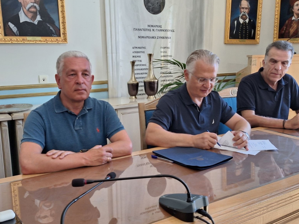 &Tau;έ&lambda;&omicron;&sigmaf; &sigma;&epsilon; &mu;&iota;&alpha; &pi;&epsilon;&rho;&iota;&beta;&alpha;&lambda;&lambda;&omicron;&nu;&tau;&iota;&kappa;ή &laquo;&pi;&lambda;&eta;&gamma;ή&raquo; &sigma;&tau;&eta; &Mu;ά&nu;&eta;
