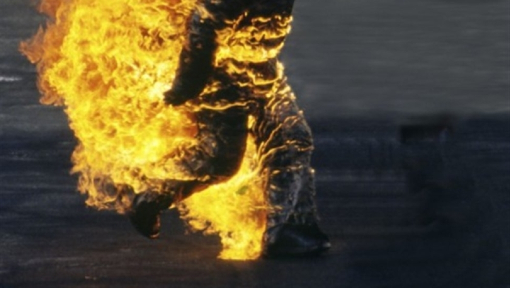 Στον εισαγγελέα ο αλλοδαπός που πήγε να κάψει τη συμβία του στη Σπάρτη