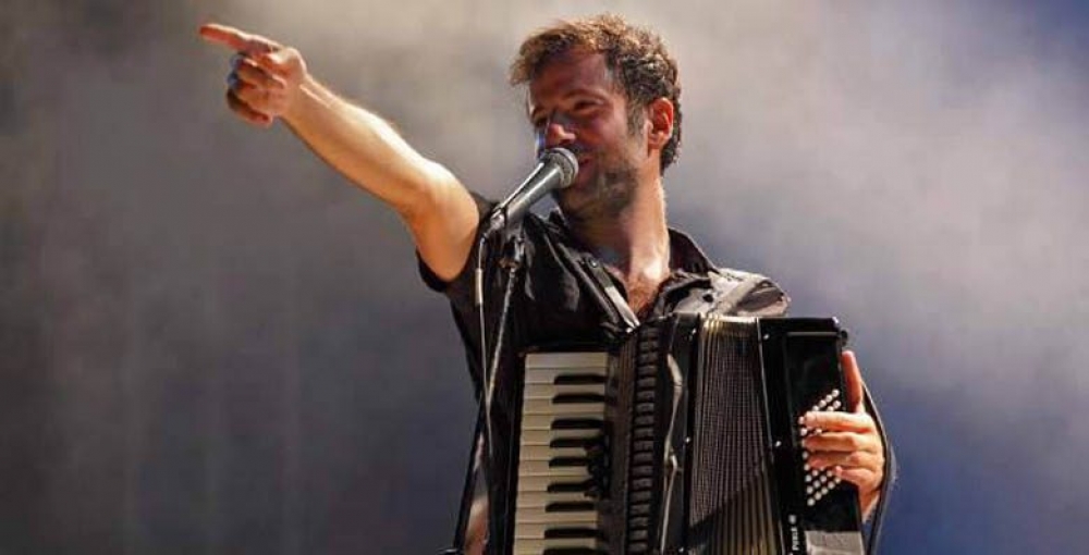 Ο Κ. Μαραβέγιας σε ένα μεγάλο πάρτι στο Επιδαύριο θέατρο Βλαχιώτη!