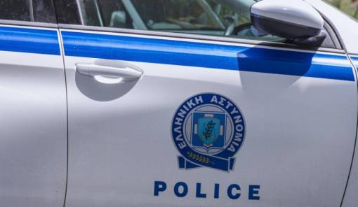 &Mu;&pi;&epsilon;&lambda;ά&delta;&epsilon;&sigmaf; &gamma;&iota;&alpha; ά&nu;&delta;&rho;&alpha; &mu;&epsilon;&tau;ά &alpha;&pi;ό έ&lambda;&epsilon;&gamma;&chi;&omicron; &sigma;&tau;&eta;&nu; &Epsilon;&Omicron; &Sigma;&pi;ά&rho;&tau;&eta;&sigmaf;-&Gamma;&upsilon;&theta;&epsilon;ί&omicron;&upsilon;