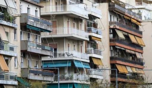 &Sigma;&tau;έ&gamma;&alpha;&sigma;&eta; &kappa;&alpha;&iota; &mu;&epsilon;&tau;&alpha;&phi;&omicron;&rho;έ&sigmaf; &pi;&alpha;ί&rho;&nu;&omicron;&upsilon;&nu; &ldquo;&phi;&omega;&tau;&iota;ά&rdquo; &lambda;ό&gamma;&omega; &pi;&omicron;&lambda;έ&mu;&omicron;&upsilon;