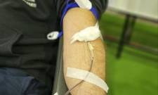 Ό&tau;&alpha;&nu; &eta; &alpha;&lambda;&lambda;&eta;&lambda;&epsilon;&gamma;&gamma;ύ&eta; &gamma;ί&nu;&epsilon;&tau;&alpha;&iota; &zeta;&omega;ή: &Epsilon;&upsilon;&chi;&alpha;&rho;&iota;&sigma;&tau;ή&rho;&iota;&omicron; &tau;&omicron;&upsilon; &Delta;ή&mu;&omicron;&upsilon; &Epsilon;&upsilon;&rho;ώ&tau;&alpha; &sigma;&tau;&omicron;&upsilon;&sigmaf; &epsilon;&theta;&epsilon;&lambda;&omicron;&nu;&tau;έ&sigmaf; &alpha;&iota;&mu;&omicron;&delta;ό&tau;&epsilon;&sigmaf;