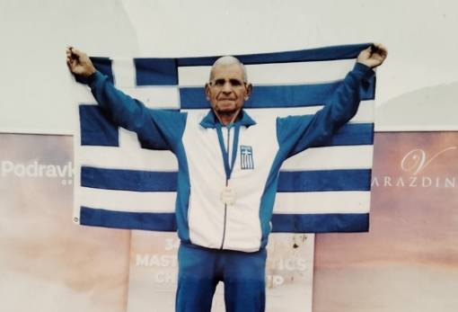 Στα 92 του ο Π. Δούσης κατακτά 4 χρυσά σε Βαλκανικούς Αγώνες στην Κροατία