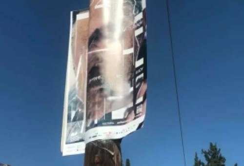 «Στοπ» στις αφίσες σε κοινόχρηστους χώρους