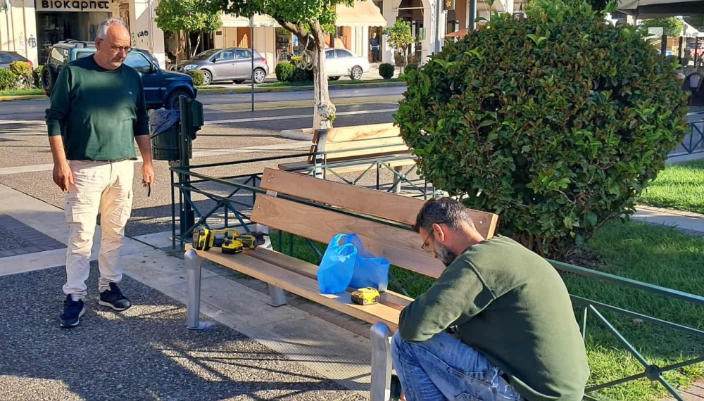«Νέα» και πρόσθετα παγκάκια στην πλατεία Σπάρτης
