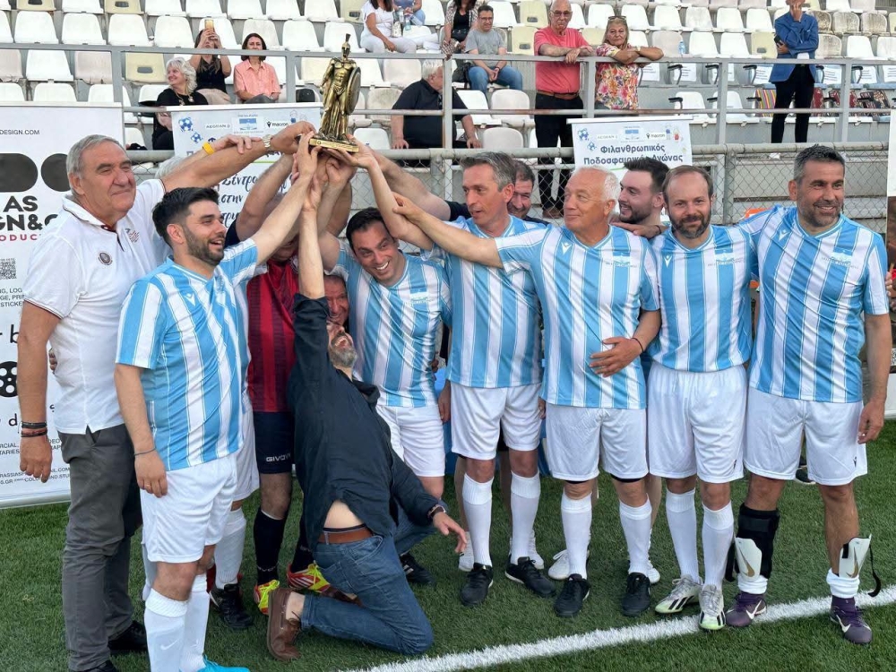&Iota;&sigma;&omicron;&pi;&alpha;&lambda;ί&alpha; &sigma;&tau;&omicron; &sigma;&kappa;&omicron;&rho;, &mu;&epsilon;&gamma;ά&lambda;&eta; &nu;ί&kappa;&eta; &gamma;&iota;&alpha; &tau;&eta;&nu; &kappa;&omicron;&iota;&nu;&omega;&nu;ί&alpha; &sigma;&tau;&omicron;&nu; &phi;&iota;&lambda;&alpha;&nu;&theta;&rho;&omega;&pi;&iota;&kappa;ό &alpha;&gamma;ώ&nu;&alpha; &Beta;&omicron;&upsilon;&lambda;ή&sigmaf; &kappa;&alpha;&iota; &Pi;&alpha;&lambda;&alpha;&iota;&mu;ά&chi;&omega;&nu; &Sigma;&pi;ά&rho;&tau;&eta;&sigmaf;