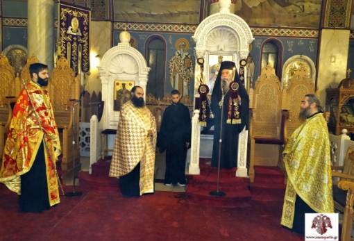 Αρχιερατικός Εσπερινός για τους Τρεις Ιεράρχες στον Ι.Ν Οσίου Νίκωνος Σπάρτης