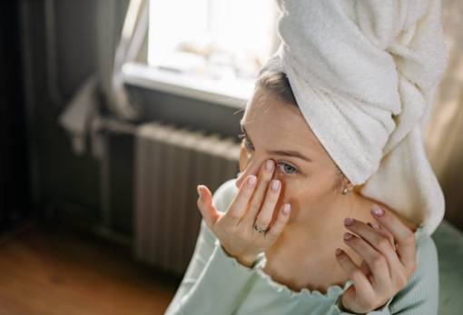 Μαύροι κύκλοι και ρυτίδες γύρω από τα μάτια;