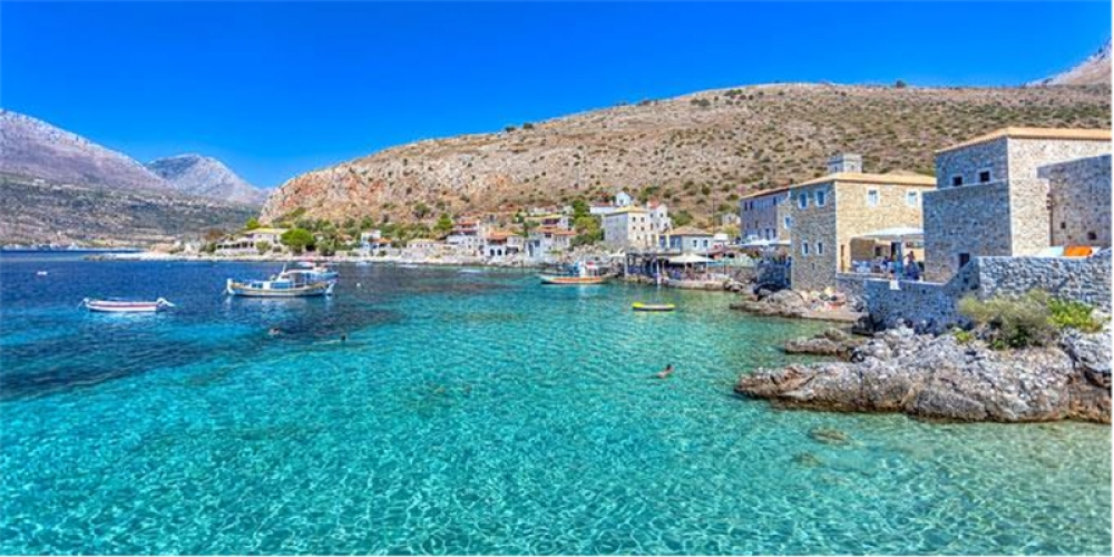 &Delta;&upsilon;&nu;&alpha;&mu;&iota;&kappa;ά &sigma;&tau;&eta; &delta;&iota;&epsilon;&theta;&nu;ή &tau;&omicron;&upsilon;&rho;&iota;&sigma;&tau;&iota;&kappa;ή &sigma;&kappa;&eta;&nu;ή &eta; &Pi;&epsilon;&rho;&iota;&phi;έ&rho;&epsilon;&iota;&alpha; &Pi;&epsilon;&lambda;&omicron;&pi;&omicron;&nu;&nu;ή&sigma;&omicron;&upsilon;