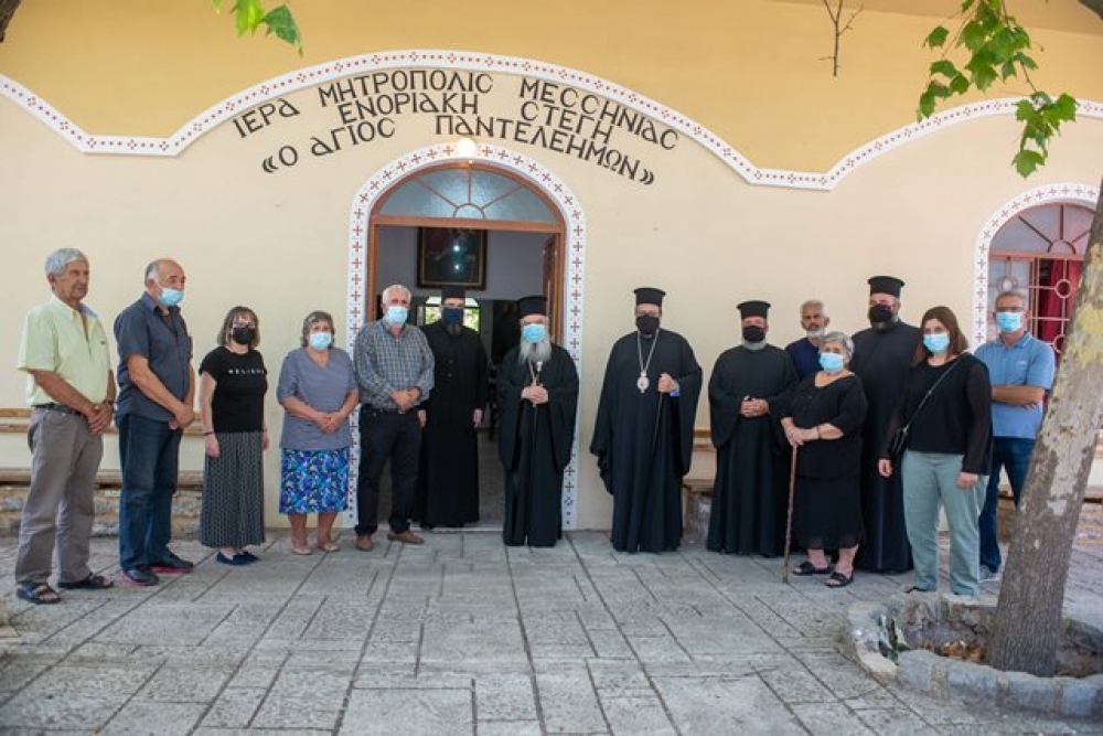 Διανομή υλικών αγαθών και οικοσκευής στους πυρόπληκτους της Μεσσηνίας