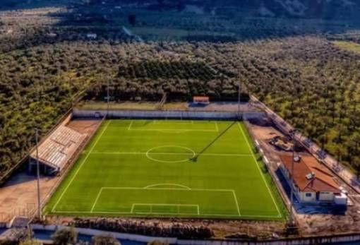 Αντικαθίσταται ο χλοοτάπητας στο 8x8 του Ενωσιακού στον Αγ. Ιωάννη Σπάρτης