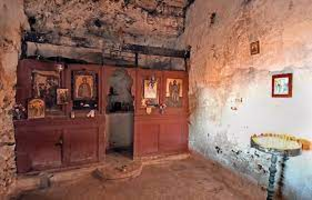 Ο Μιχάλης στην Παναγία την Αρκουδιώτισσα (Κρήτη, Χανιά)