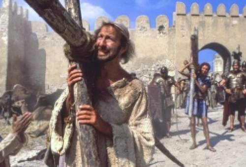 «Ένας Προφήτης… Μα Τι Προφήτης!»: Η θρυλική σάτιρα των Monty Python στην οθόνη του «Ρόδον»