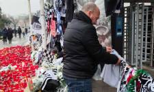 &Mu;&omicron;&lambda;ά&omicron;&iota;-&Theta;&epsilon;&sigma;&sigma;&alpha;&lambda;&omicron;&nu;ί&kappa;&eta; &gamma;&iota;&alpha; &tau;&alpha; &pi;&alpha;&iota;&delta;&iota;ά &pi;&omicron;&upsilon; &chi;ά&theta;&eta;&kappa;&alpha;&nu;: &laquo;&Gamma;έ&phi;&upsilon;&rho;&alpha;&raquo; &alpha;&nu;&theta;&rho;&omega;&pi;&iota;ά&sigmaf;, &epsilon;&nu;ό&tau;&eta;&tau;&alpha;&sigmaf;, &epsilon;&lambda;&pi;ί&delta;&alpha;&sigmaf;&hellip;